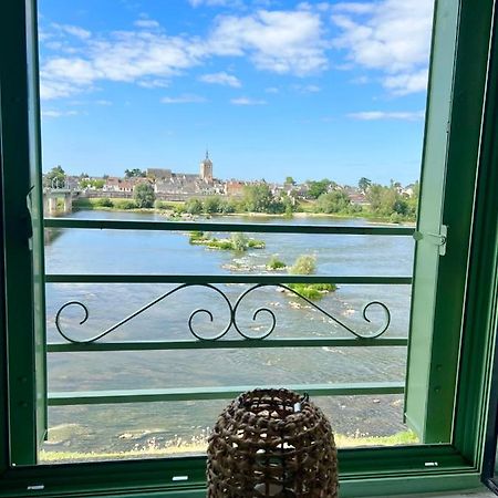 La Vue Loire Appartement Saint-Denis-de lʼHôtel Kültér fotó